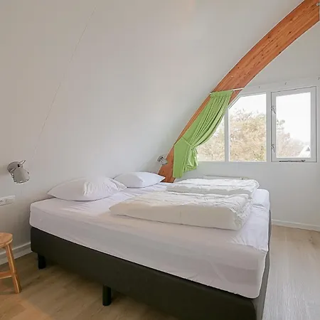 Lazy Daisy Met Jacuzzi - Groote Keeten Ferienhaus